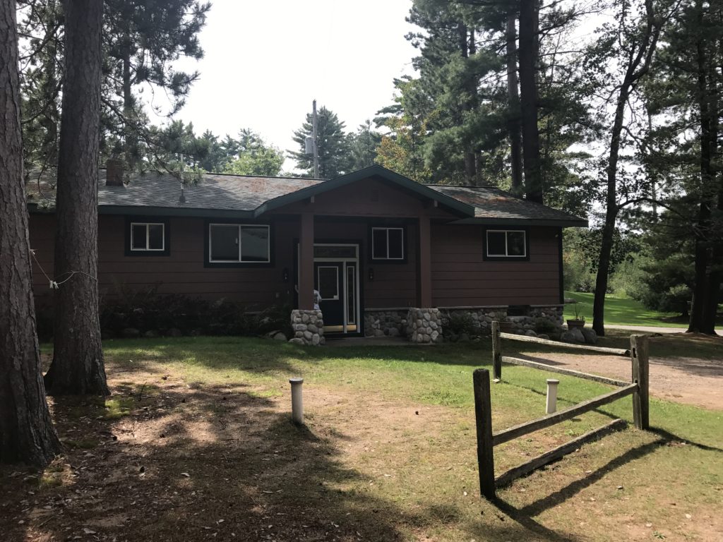 The Knotty Pine Resort On beautiful Lake Minocqua